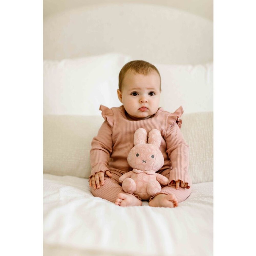 Miffy cuddly toy 20cm Pink flower