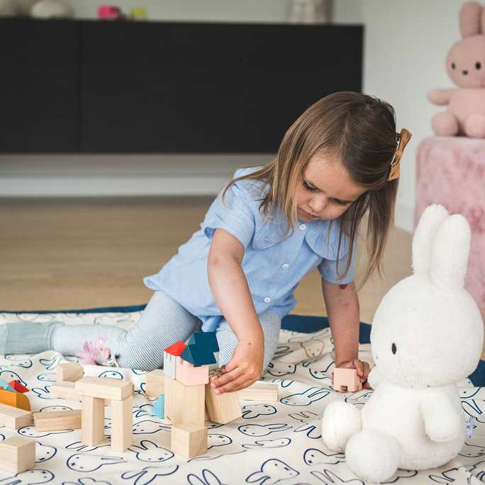 Play & Go Miffy standard - 2 in 1 storage bag and playmat