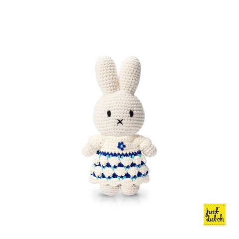 Miffy Handmade Crochet and her new delfts blue and white dress